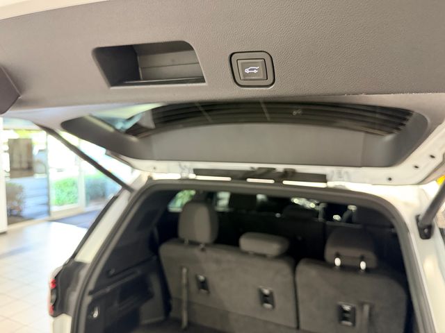 2025 GMC Acadia Elevation White at Bob King Buick GMC