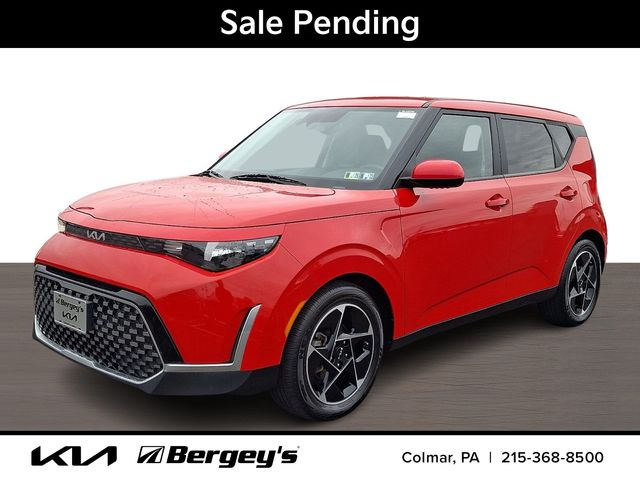 Inferno Red 2023 Kia Soul EX FWD SUV / Crossover Front-Wheel Drive Continuously Variable Transmission