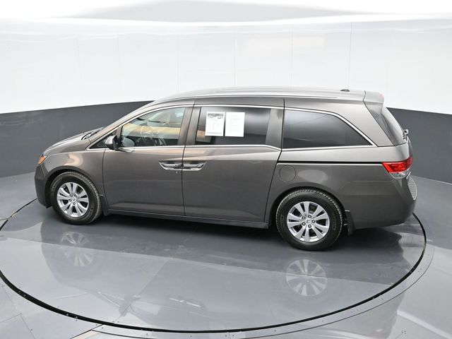 2016 Honda Odyssey SE 26