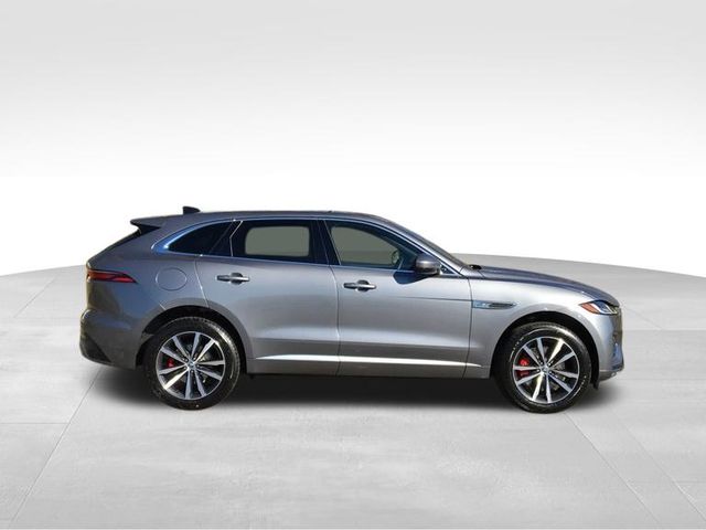 2024 Jaguar F-PACE P400 R-Dynamic S 6