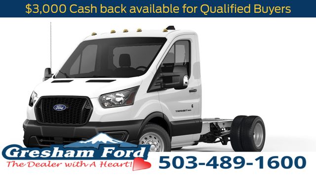 Oxford White 2026 Ford Transit Chassis 350 HD 9950 GVWR 138 DRW RWD Van Rear-Wheel Drive