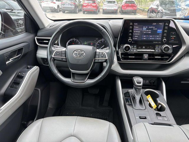 Used 2022 Toyota Highlander SUV