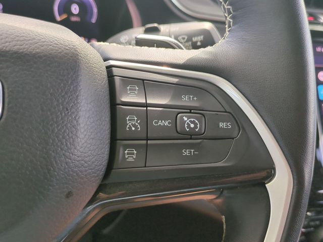 Used 2022 White Jeep Altitude image 21