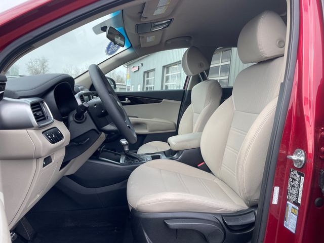 2020 Kia Sorento LX - Passion Red exterior view 10