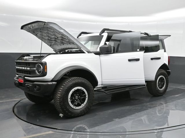 2022 Ford Bronco Black Diamond 49