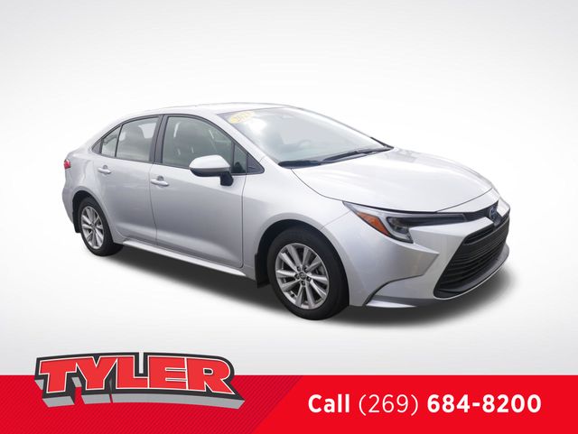 Classic Silver Metallic 2023 Toyota Corolla Hybrid Sedan Front-Wheel Drive Automatic