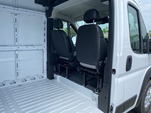 2024 Ram ProMaster 2500 High Roof 38