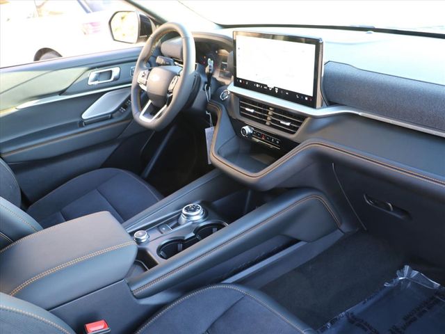 2026 Ford Explorer Tremor - Photo 11