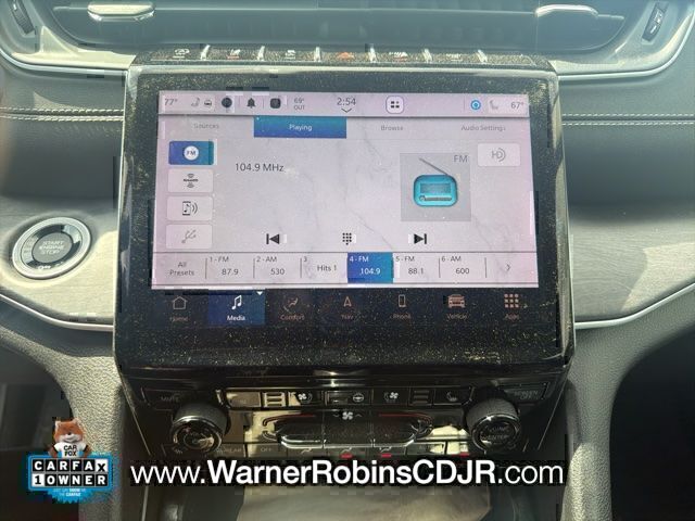 Used 2023 Red Jeep Limited image 10