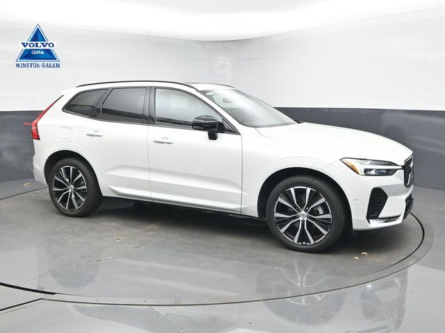 Crystal White 2023 Volvo XC60 B5 Plus Dark Theme AWD SUV / Crossover All-Wheel Drive Automatic