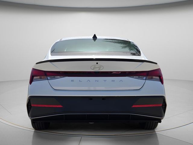 2026 Hyundai Elantra - $23,772