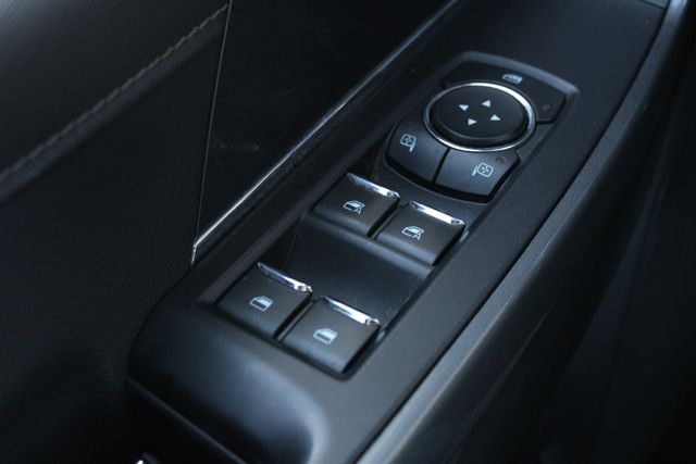 Used 2022 Blue Ford XLT image 7