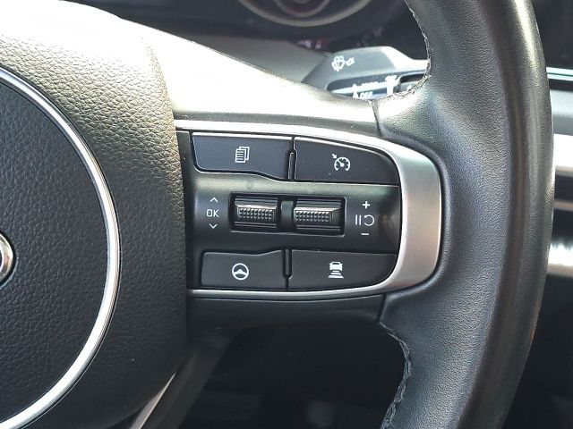 2021 Kia K5 GT-Line:B02116A