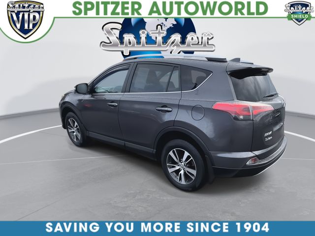Used 2016  Toyota XLE image 7