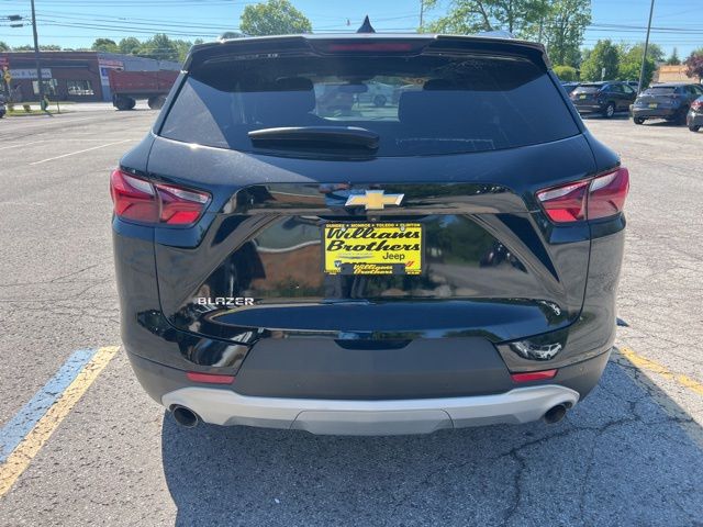 2022 Chevrolet Blazer LT - Black exterior view 4