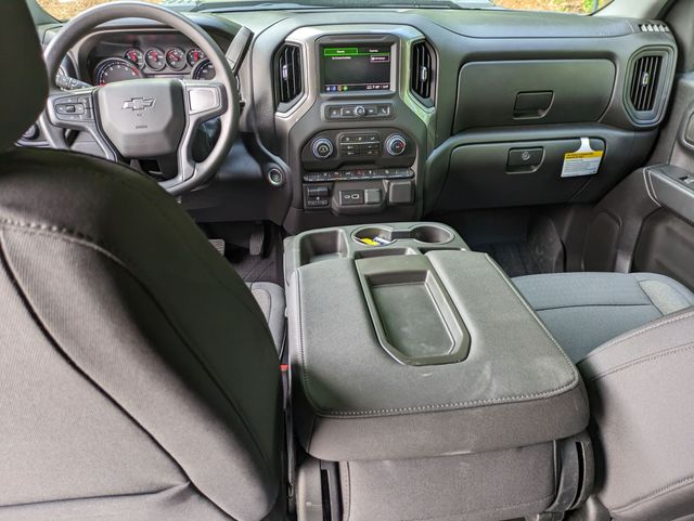 2025 Chevrolet Silverado 2500HD Custom photo