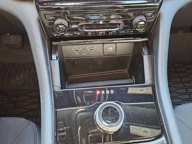 2024 Jeep Grand Cherokee Laredo 4x2