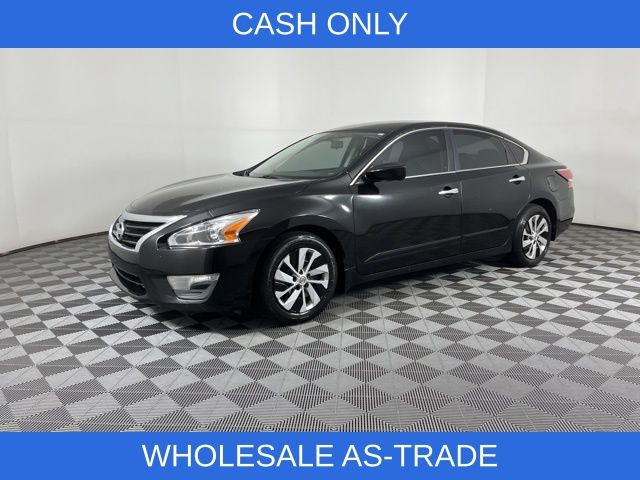 2015 Super Black Clearcoat Nissan Altima 2.5 S FWD Sedan