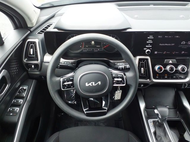 Used 2022 Silver Kia LX image 8