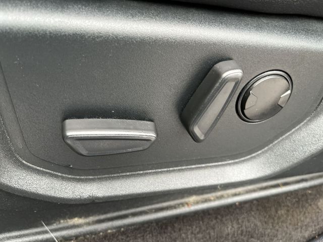 Used 2020 Silver Ford Lariat image 16