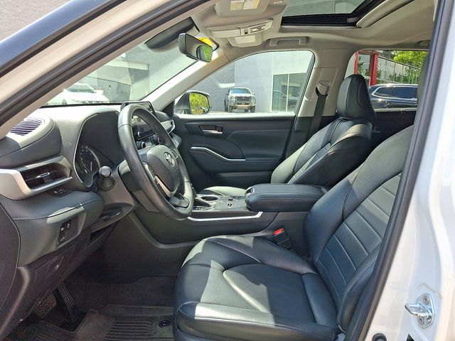 Used 2023 Toyota Highlander SUV