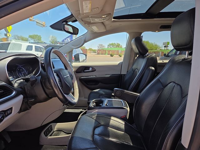 Used Car 2020 Chrysler Pacifica  Limited For Sale Under $20,000 In Plainview, Texas