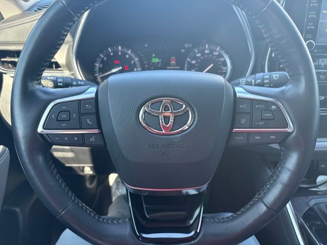 2021 Toyota Highlander Limited - Photo 11