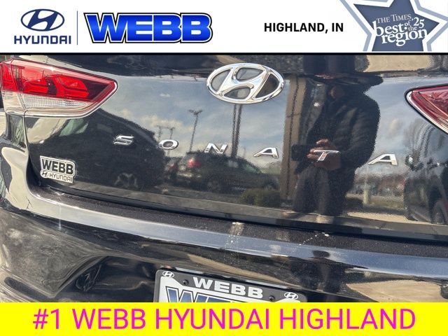 Used 2019 Black Hyundai SEL image 6