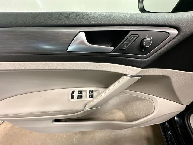 2019 Volkswagen Golf TSI SE 4-Door Black at Rafferty Subaru