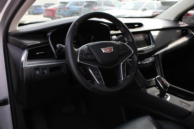 Used 2018 Silver Cadillac Luxury image 2