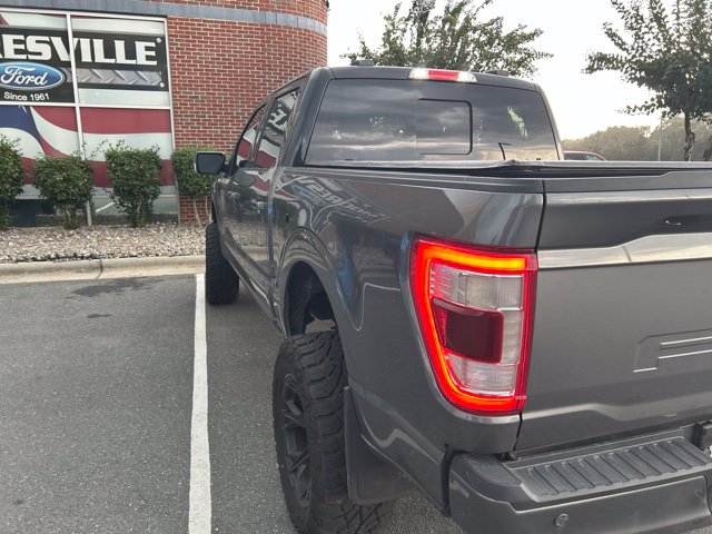 Used 2021  Ford Lariat image 5