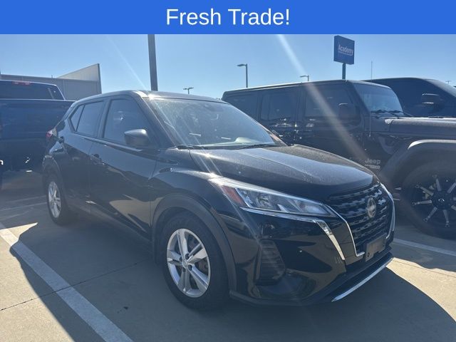 2022 Nissan Kicks S FWD