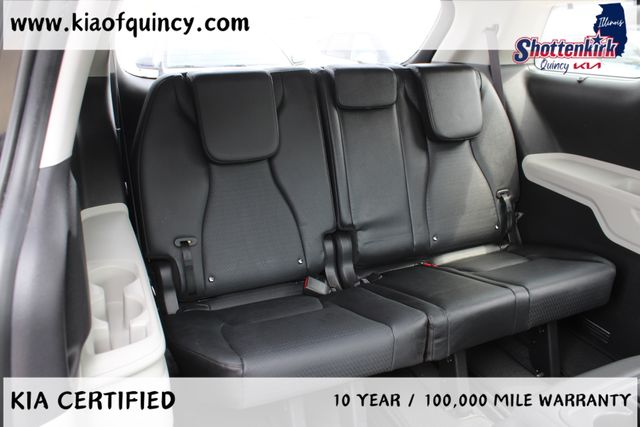Used 2024 Kia Carnival Van