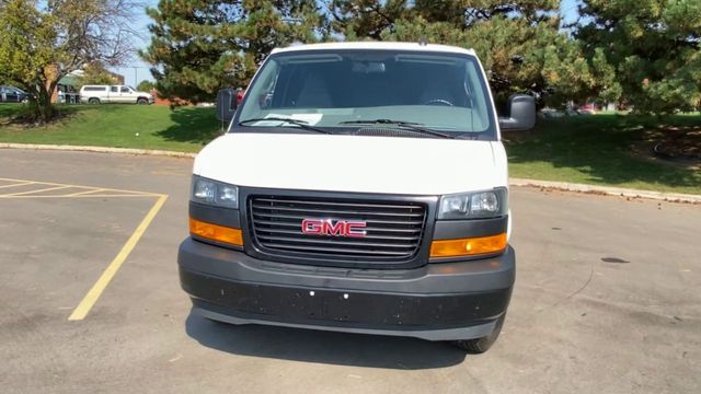 2023 GMC Savana 2500 Work Van 3