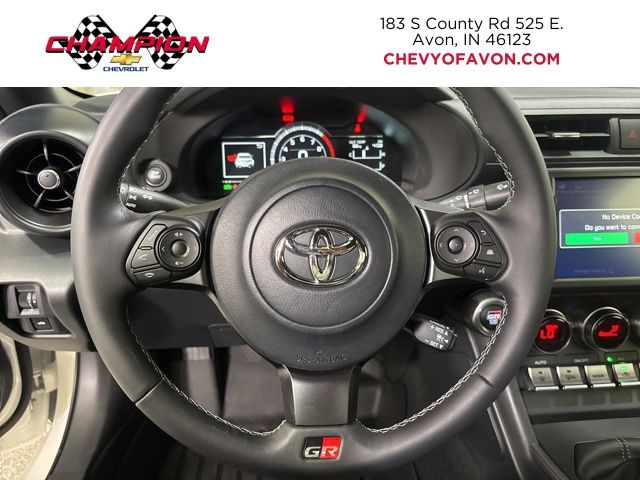 2024 Toyota GR86 photo