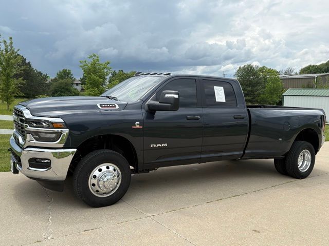 2026 RAM 3500 Big Horn Crew Cab LB DRW 4WD