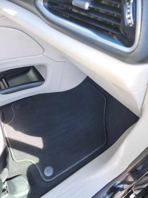 Used 2023 Black Chrysler Limited image 50