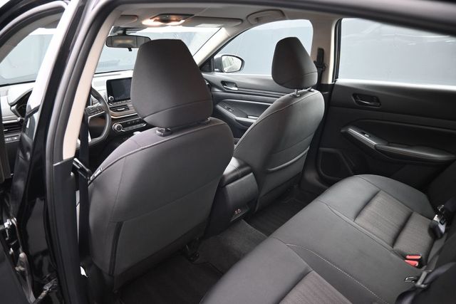Used 2025 Nissan Altima Sedan