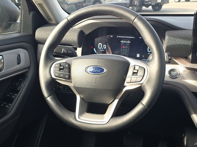 2025 Ford Explorer Active:B02481