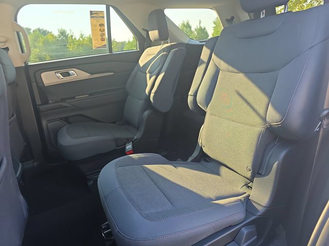 New 2026 Star White Metallic Tri-Coat Ford Active image 16