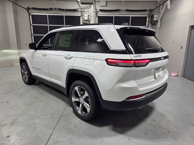 New 2026 White Jeep Limited image 9