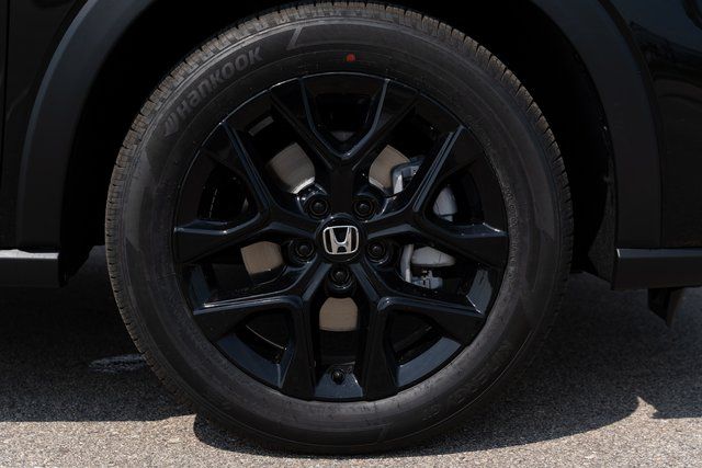 2025 Honda HR-V Sport 11