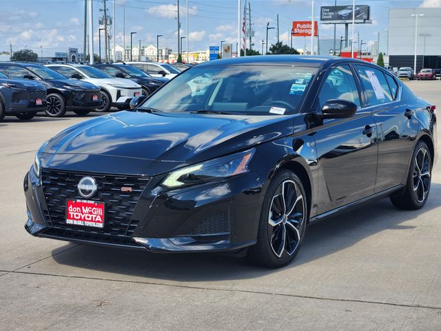 2026 Nissan Altima 2.5 SR Black at Cook Ford