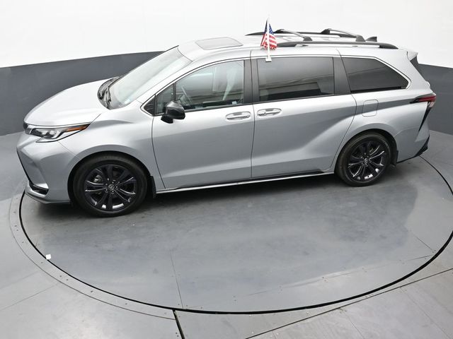 2022 Toyota Sienna XSE 37