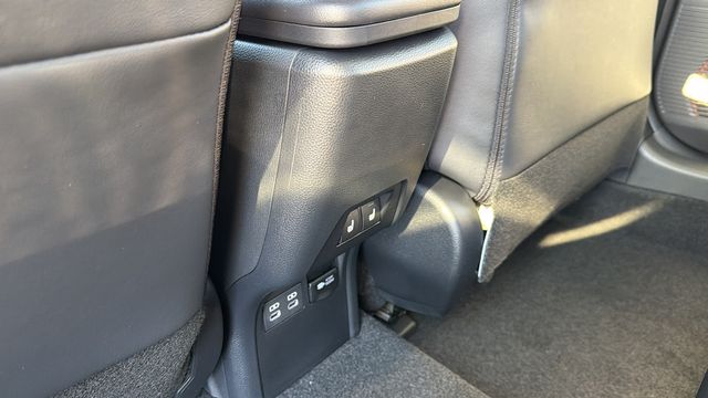 2026 Toyota Prius Plug-in Hybrid XSE Premium - Photo 33