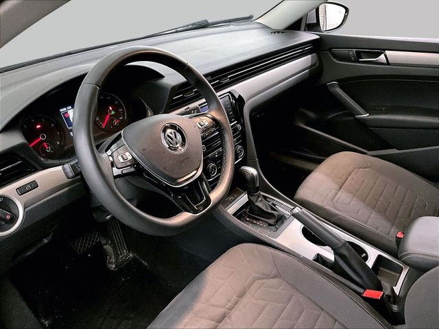 2021 Volkswagen Passat 2.0T S - 11