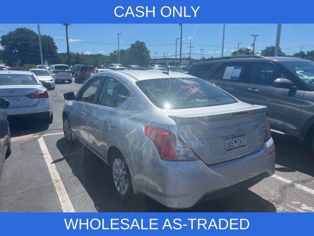 2017 Brilliant Silver Metallic Nissan Versa 1.6 SV FWD Sedan