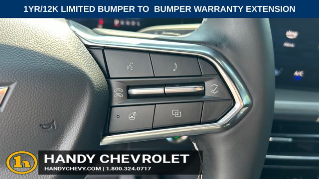 Used 2025 Chevrolet Traverse SUV