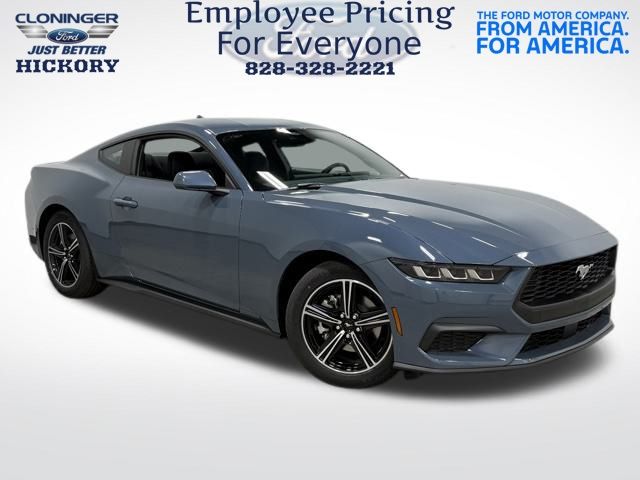 2025 Ford Mustang EcoBoost photo