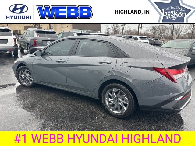 Used 2024 Gray Hyundai SEL image 25
